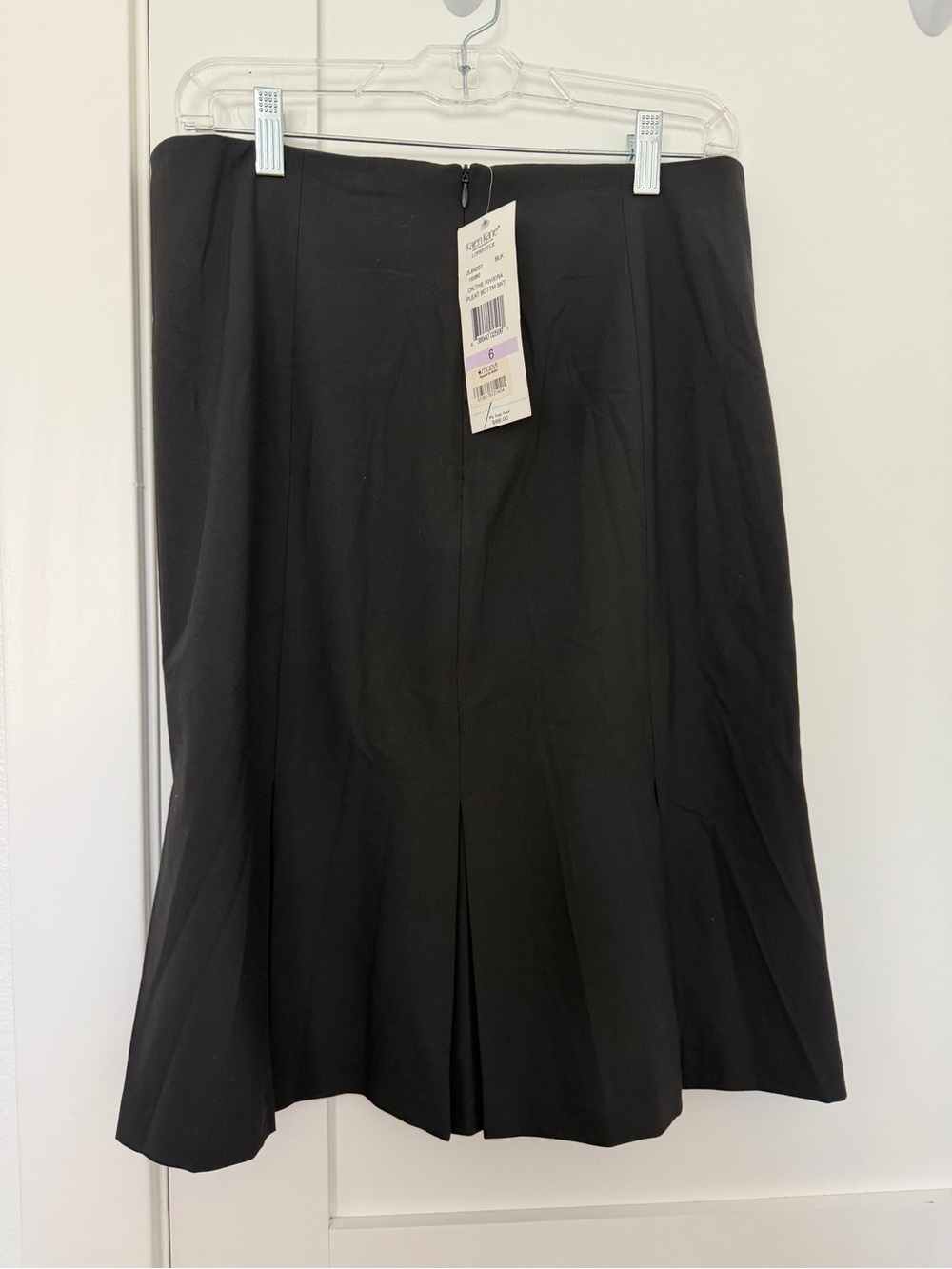 Karen Kane Black A-Line Pleated Skirt